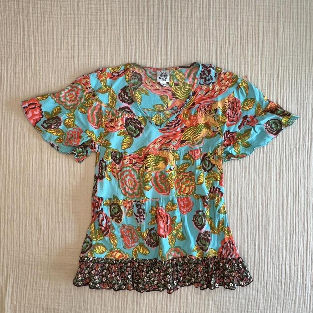Gorgeous Ivy Jane multicolored vibrant, bohemian-style floral top